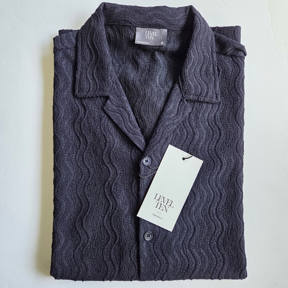 Casual Navy Blue Button Down Shirt for Men - Picture 4 of 8